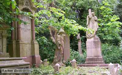 Nunhead Cemetery, May 2006